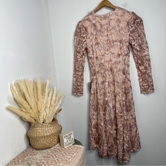 TADASHI SHOJI EVOTA LACE HANDKERCHIEF HEM COCKTAIL DRESS ANTIQUE PINK Size 4 NWT - Picture 7 of 17